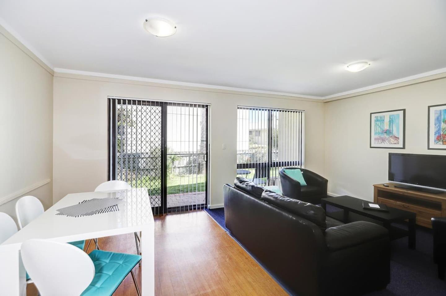West Beach Lagoon 202 - Quiet & Ground Floor! Perth Exterior photo